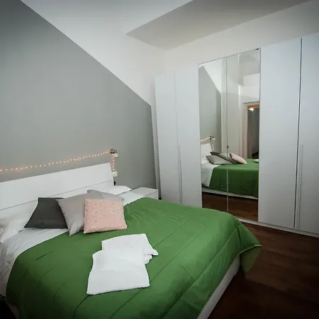 Monfalcone By Arbaspaa * لا سبيتسْيا